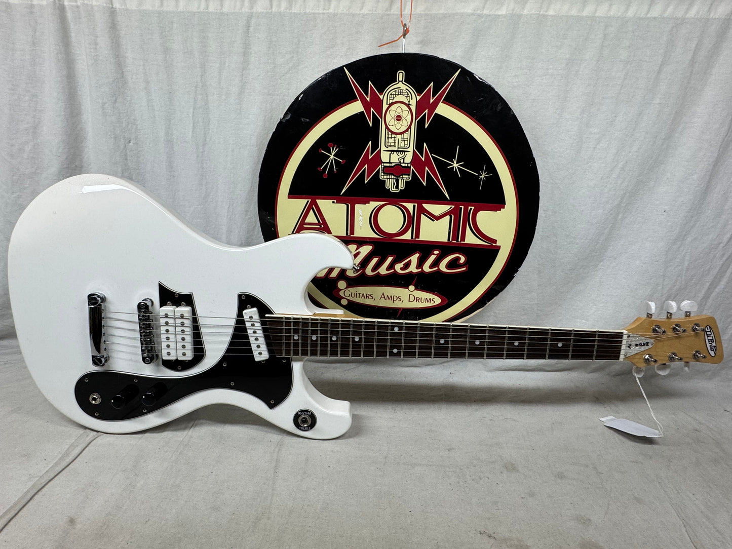 DiPinto Mach IV 4 Guitar with Case