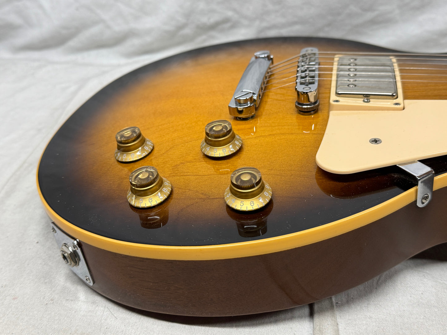 Gibson LPCGVSCH1 Les Paul Traditional Pro Guitar with Case 2012 - Vintage Sunburst