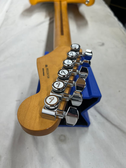 Fender Player Plus Stratocaster Strat Left-Handed Lefty Electric Guitar MIM - Made in Mexico - Tequila Sunrise