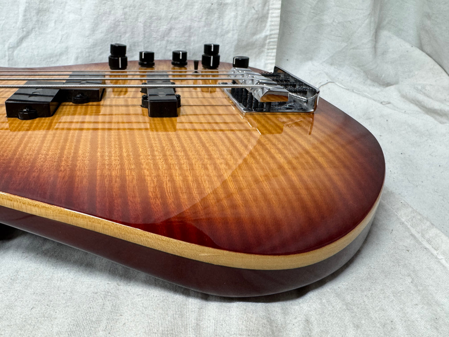 Sire Marcus Miller P10 p 10 4-string P-style Bass 2021