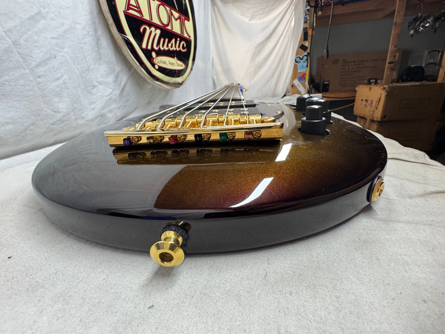 Ernie Ball Music Man Bongo 6 HH Bass with Case 2008 - Limited Edition Sequoia Gold