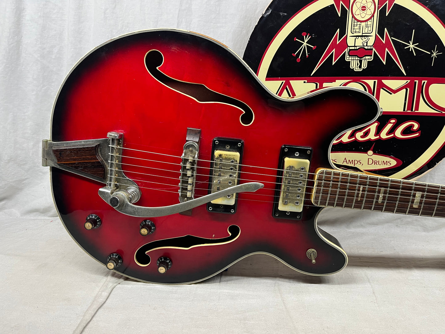 Univox Coily U1825 Hollow Body Guitar MIJ Made In Japan Vintage Redburst - AS IS! needs new nut