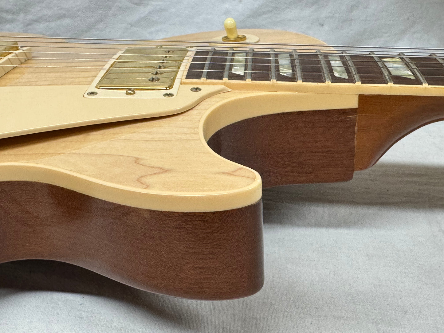 Gibson Les Paul Standard Guitar with Case 1993
