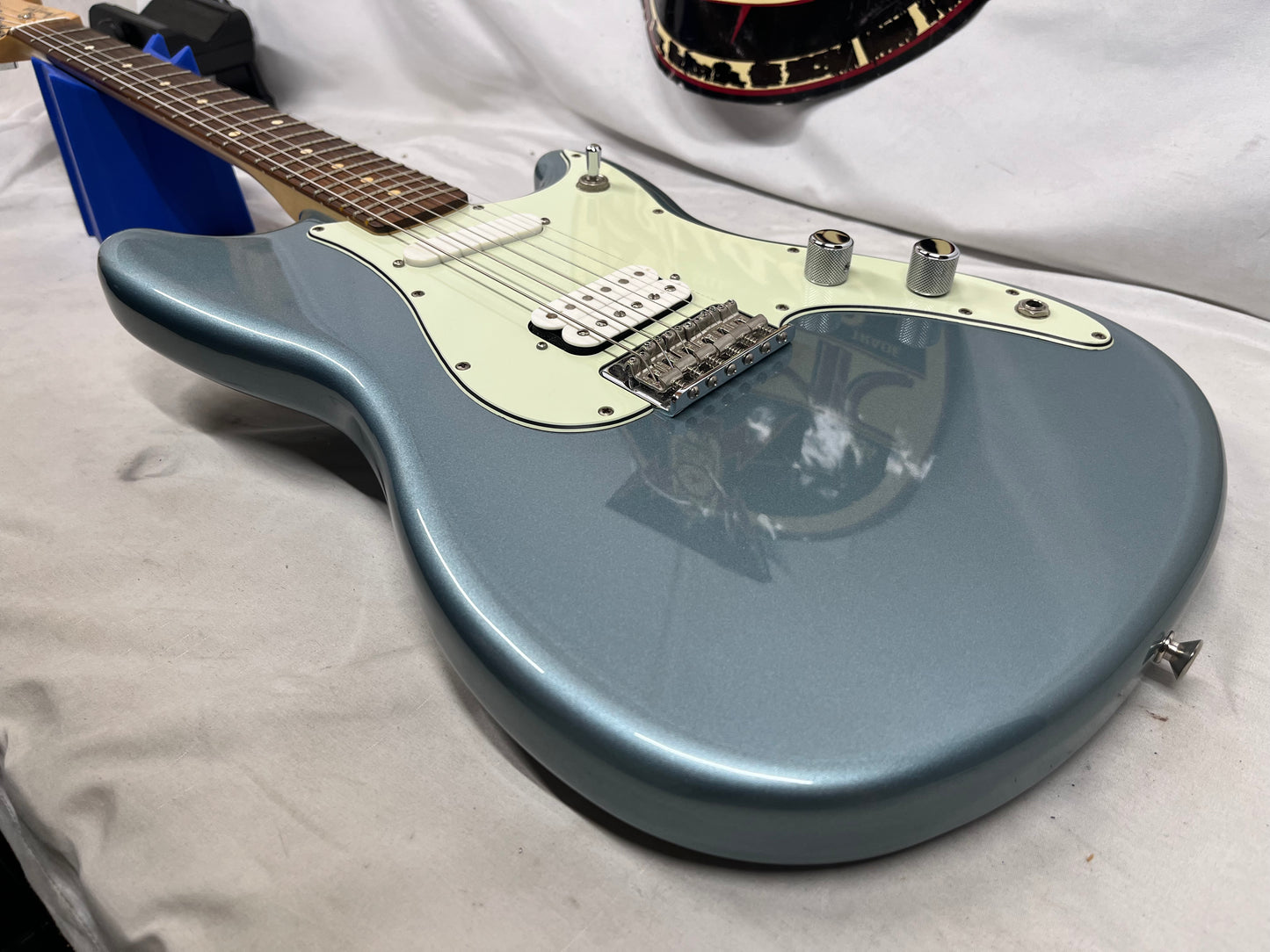 Fender Player Duo-Sonic HS Electric Guitar with Gig Bag MIM - Made in Mexico - Ice Blue Metallic