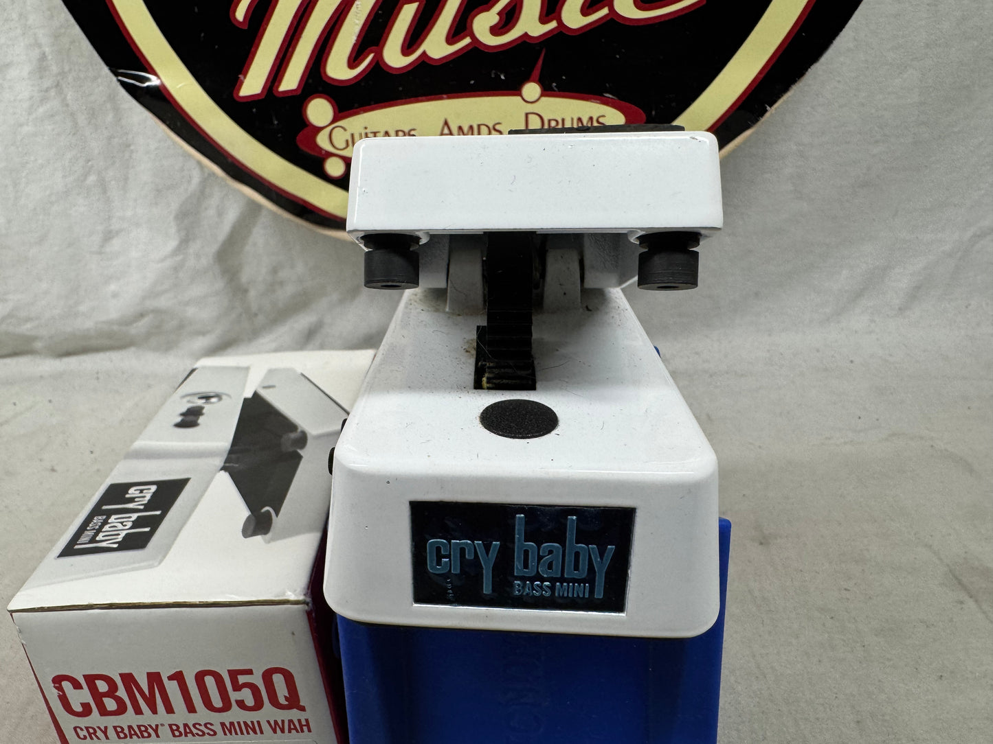 Dunlop CBM105Q Cry Baby crybaby Bass Mini Wah Pedal with Box