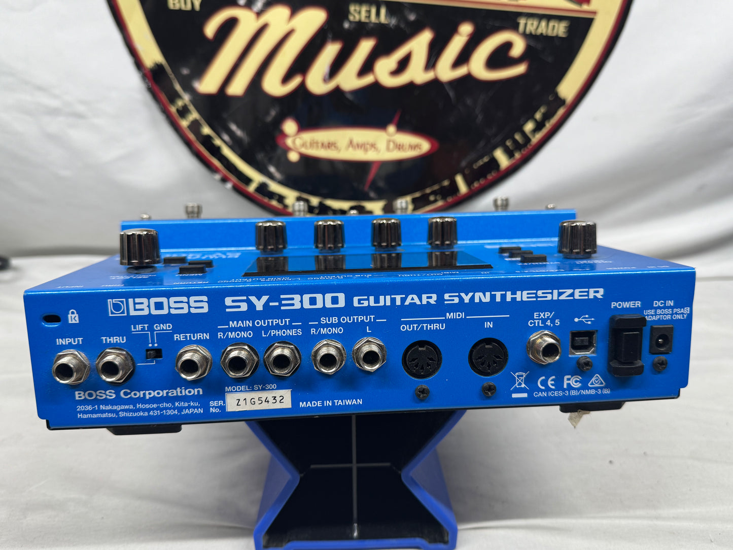Boss SY-300 sy300 Guitar Synthesizer Pedal