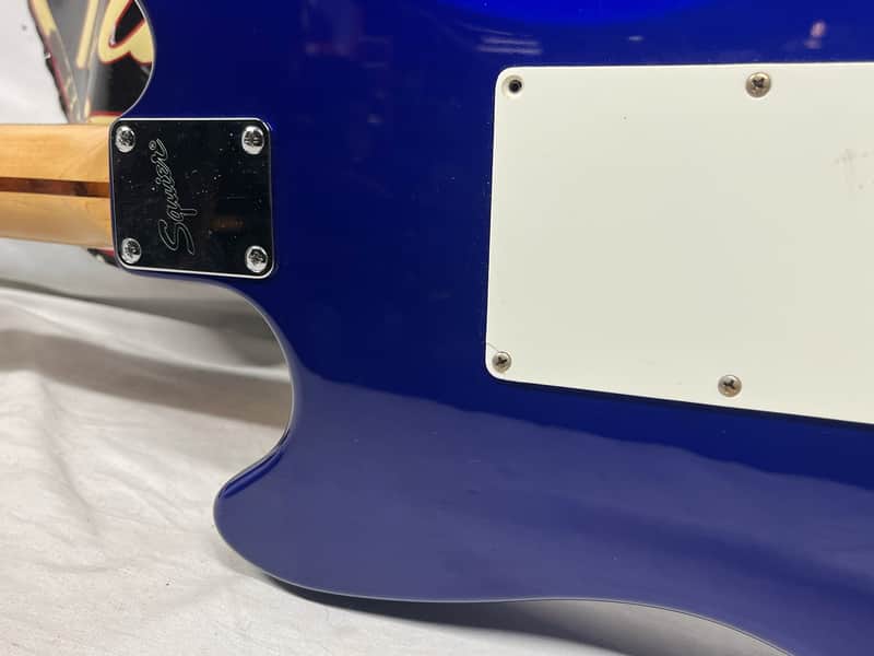 Squier Cyclone Electric Guitar - Image 14