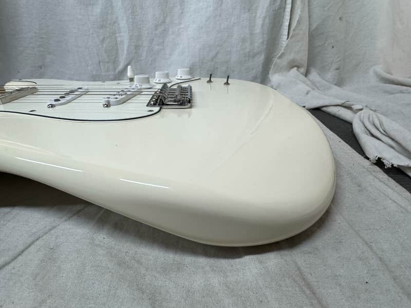 Fender EOB Sustainer Ed O'Brien ( Radiohead ) Signature Stratocaster Guitar with Case - Image 21