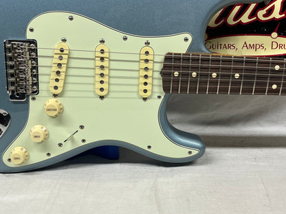 Fender Vintera '60s Stratocaster Strat Electric Guitar MIM - Made in Mexico