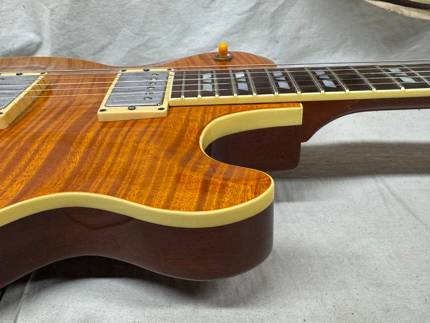 Hamer USA Monaco Super Pro Singlecut Guitar with Case