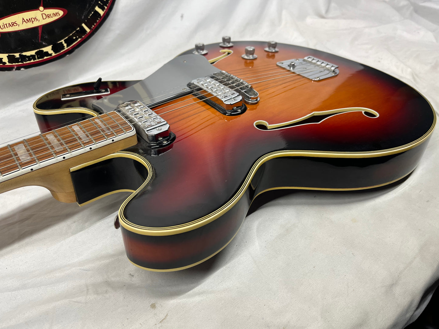Welson 1960s DS2 Vintage Hollow Body Electric Guitar