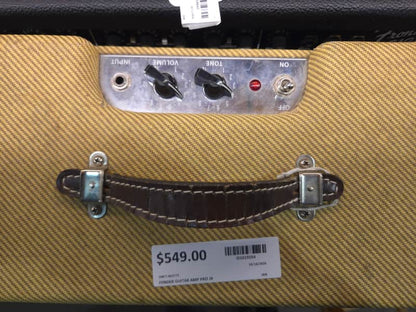 Fender Pro Junior 15-Watt 1x10" Guitar Combo - Image 2