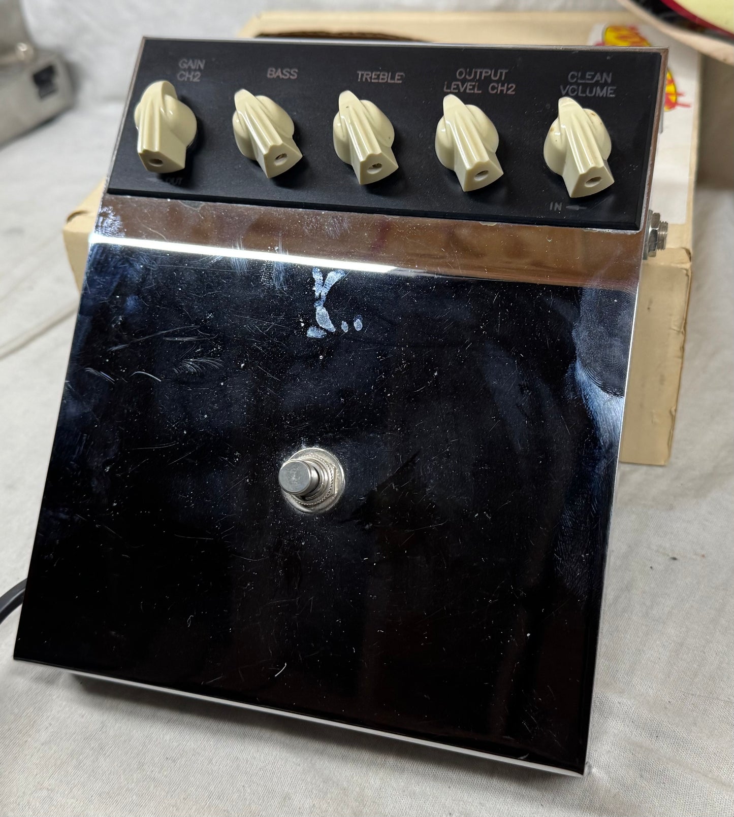 Matchless Hot Box v1 Preamp Pedal with Box