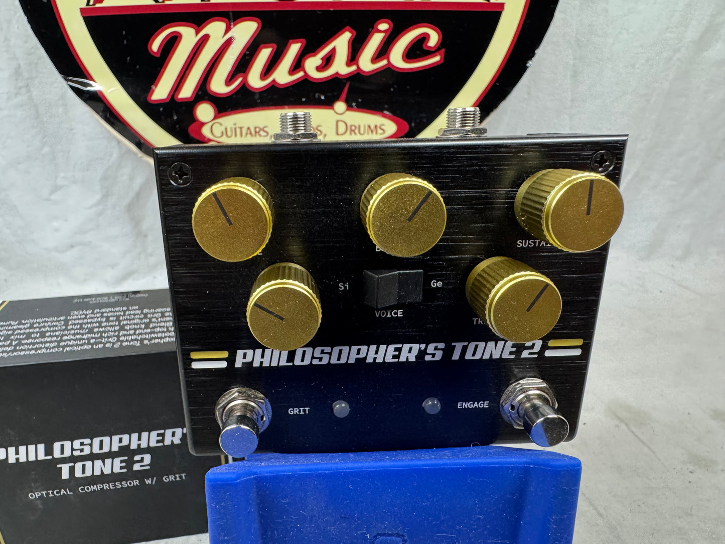 Pigtronix PT2 Philosopher's Tone 2 Optical Compressor with Grit Pedal + Box