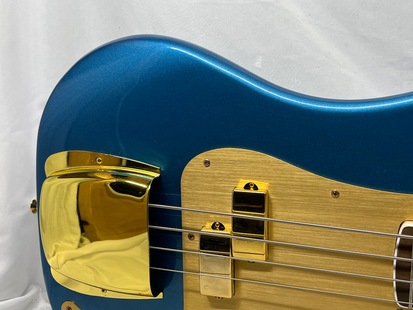 Squier 40th Anniversary 4-String Electric Precision Bass Gold Edition - Lake Placid Blue