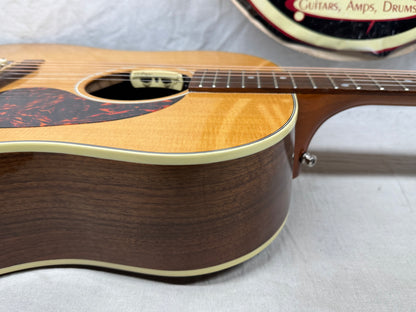 Gibson J-45 j45 Studio Jumbo Acoustic Guitar with Road Runner Case 2019