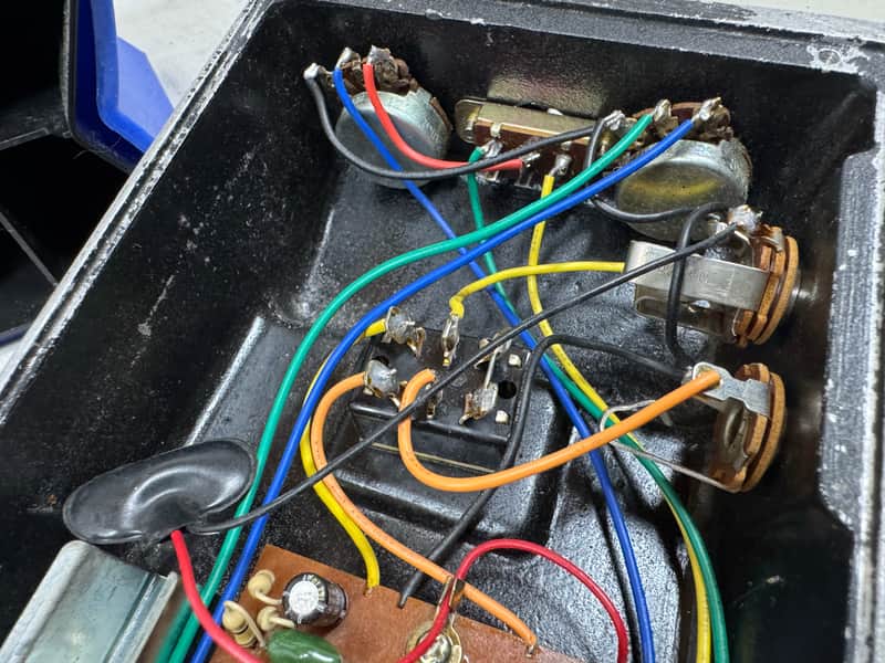 Univox Super-Fuzz superfuzz Fuzz Pedal - missing 3 screws - Image 10