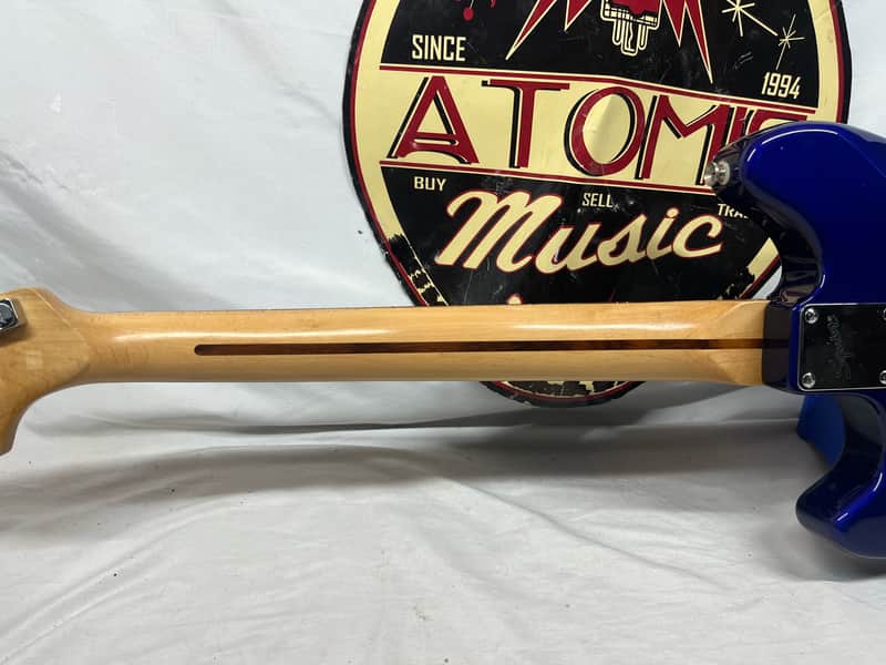 Squier Cyclone Electric Guitar - Image 10