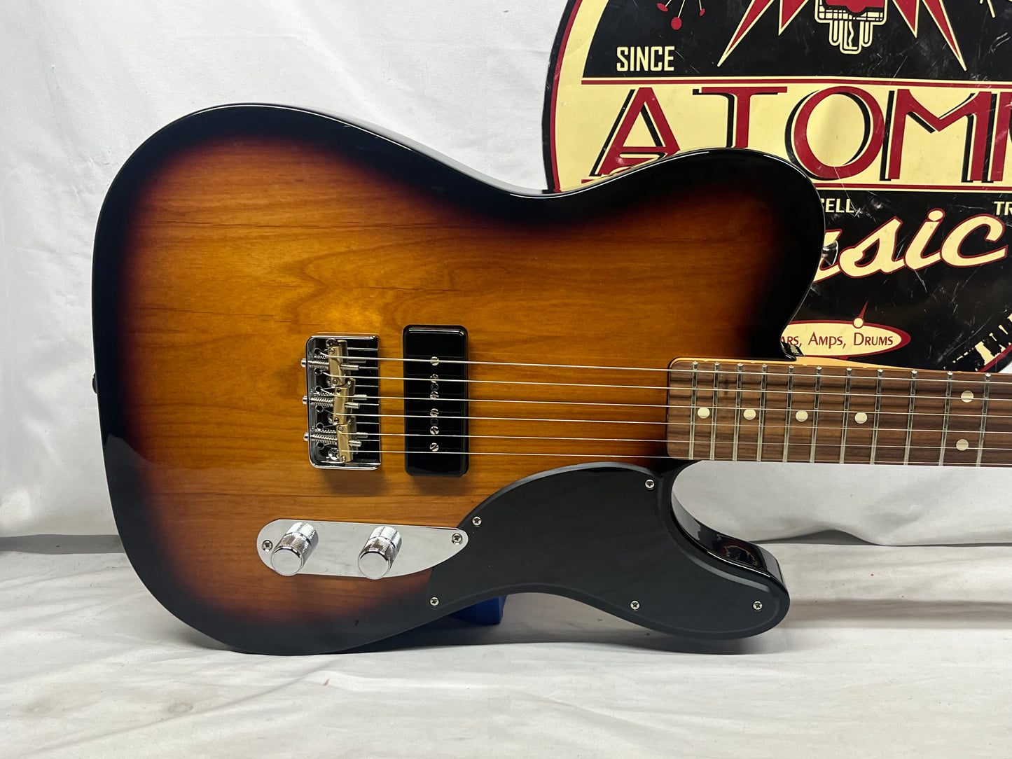 Fender Noventa Telecaster Tele Electric Guitar MIM - Made in Mexico - 2-Color Sunburst