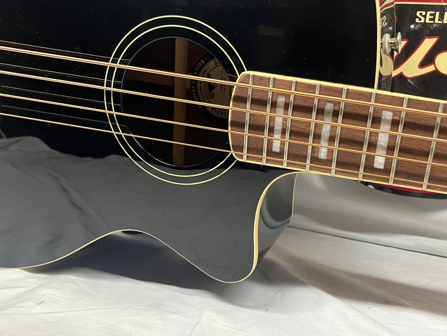 Fender Kingman Acoustic/Electric Bass with Gig Bag