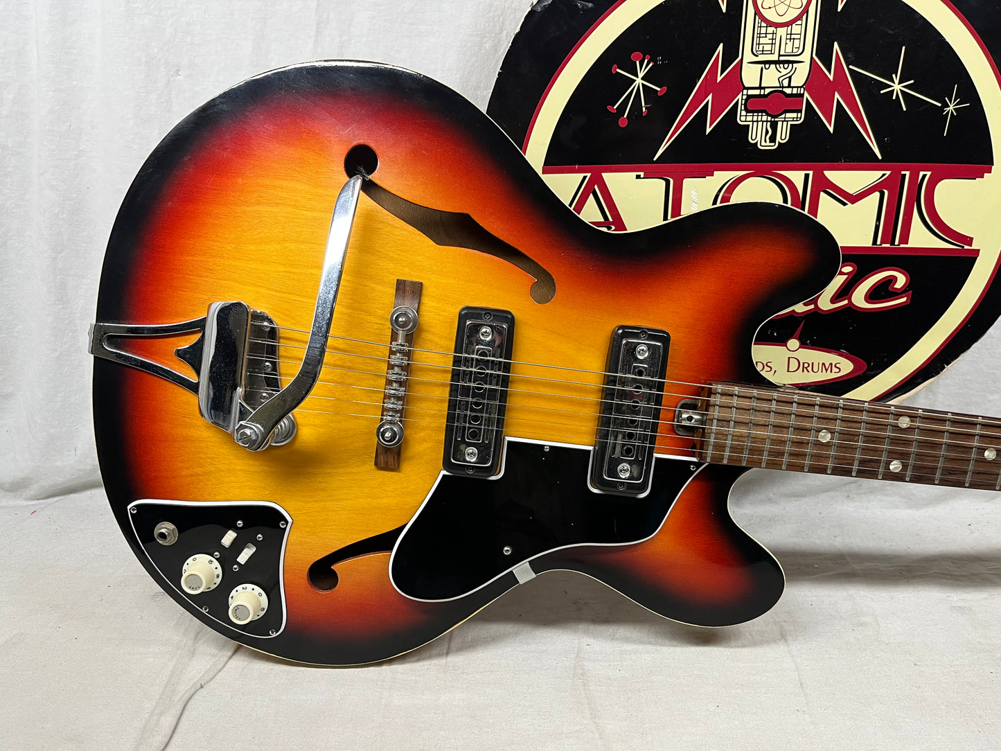 Winston? Semi-Hollow Body Electric Guitar