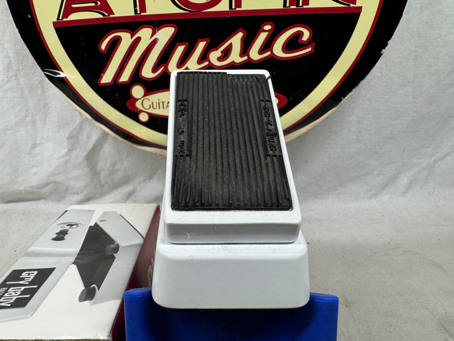 Dunlop CBM105Q Cry Baby crybaby Bass Mini Wah Pedal with Box