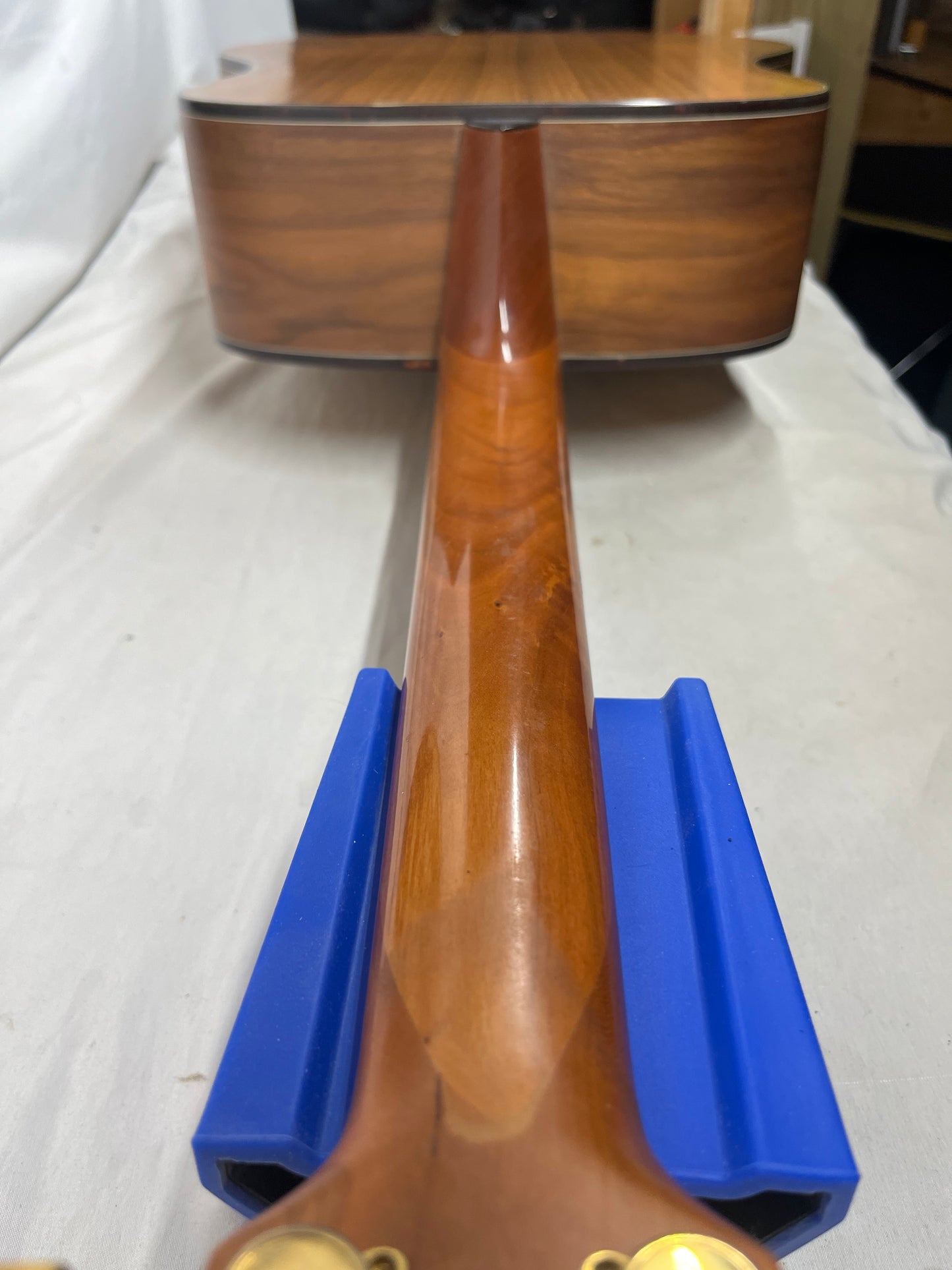 American Acoustech ESVL-1 Acoustic Guitar