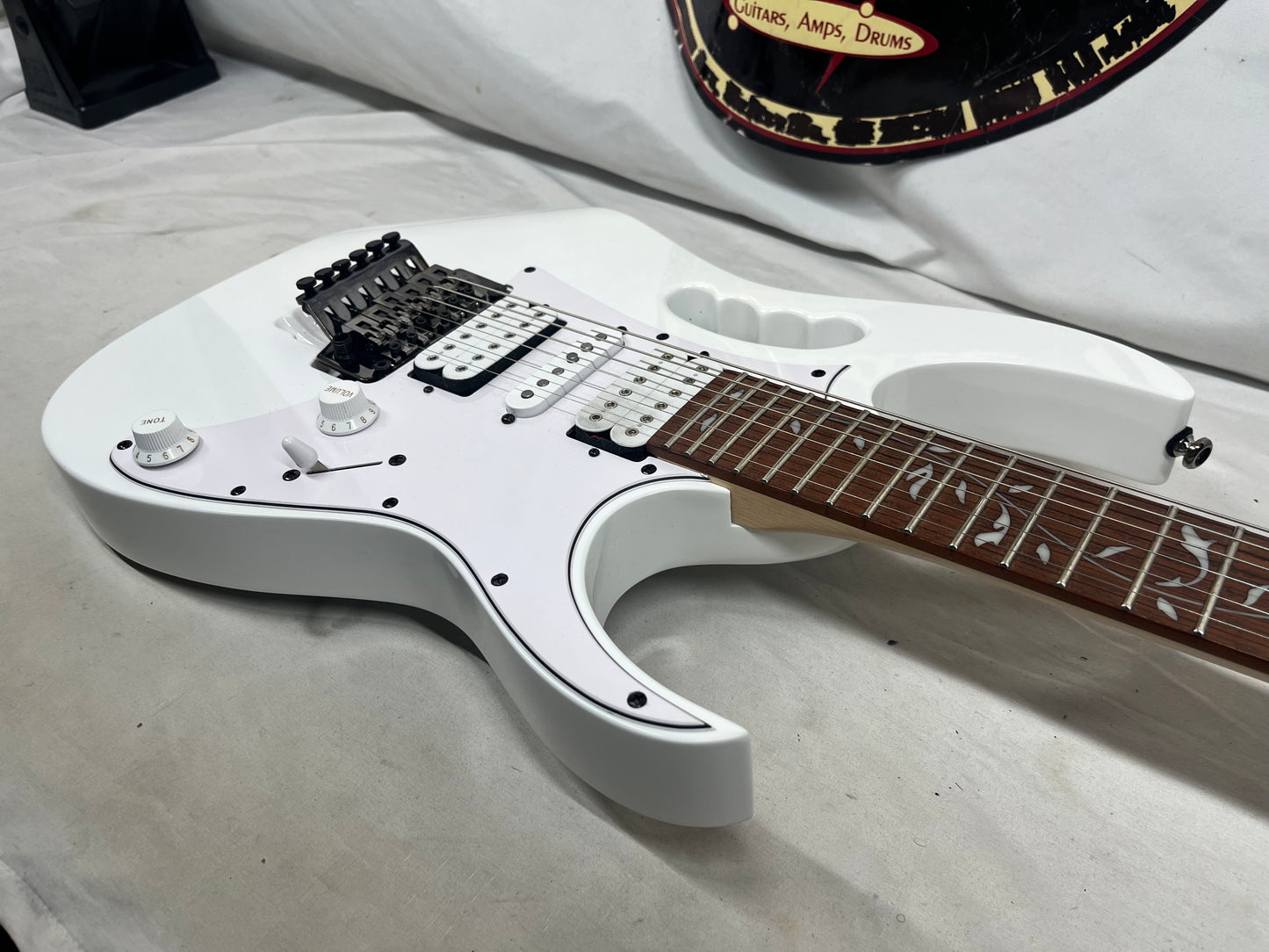 Ibanez JEMJR Steve Vai Signature Doublecut Electric Guitar