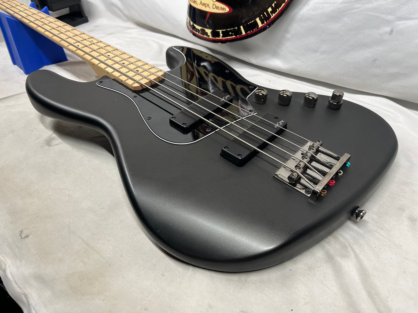 Squier Special Run Contemporary Active 4-String Electric Jazz Bass  2021