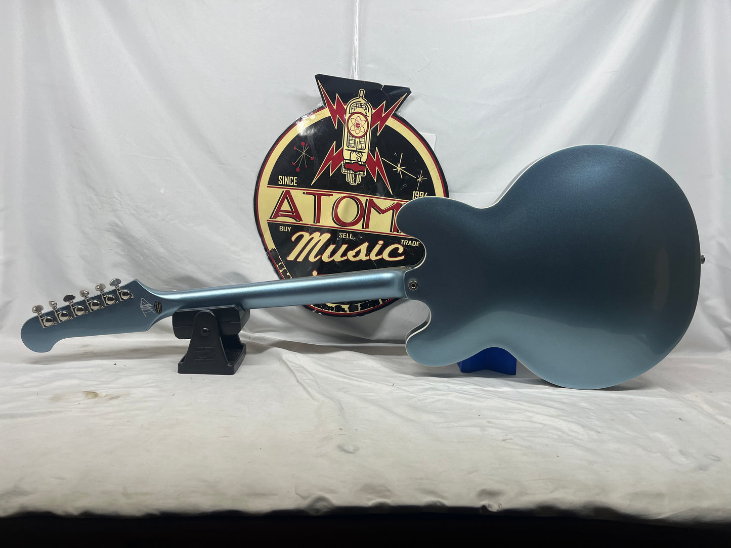 Epiphone Dave Grohl Signature Model DG-335 Semi-Hollow Body Electric Guitar with Original Case