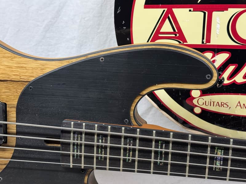 Schecter Diamond Series T4 t-4 4-string Bass - Image 3