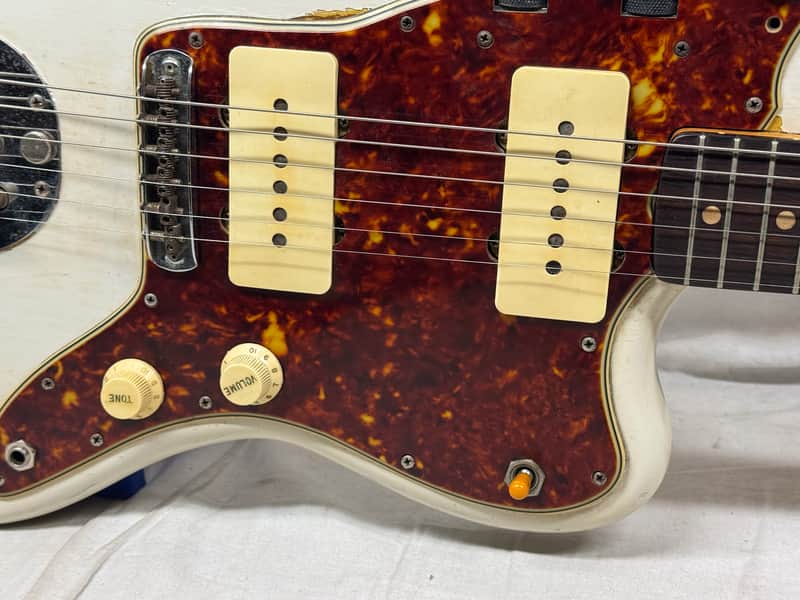 Fender USA Jazzmaster Guitar with Case - Image 6