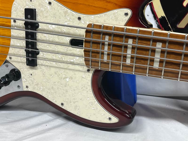 Sire Marcus Miller V8 5-String Electric Bass - Image 6