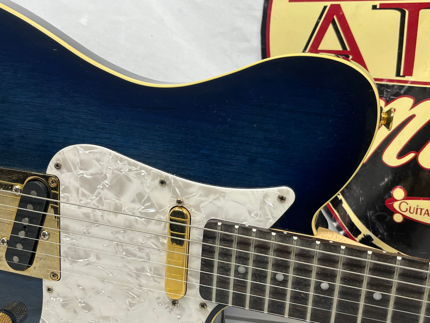 Yamaha Pacifica 302-S Singlecut Electric Guitar