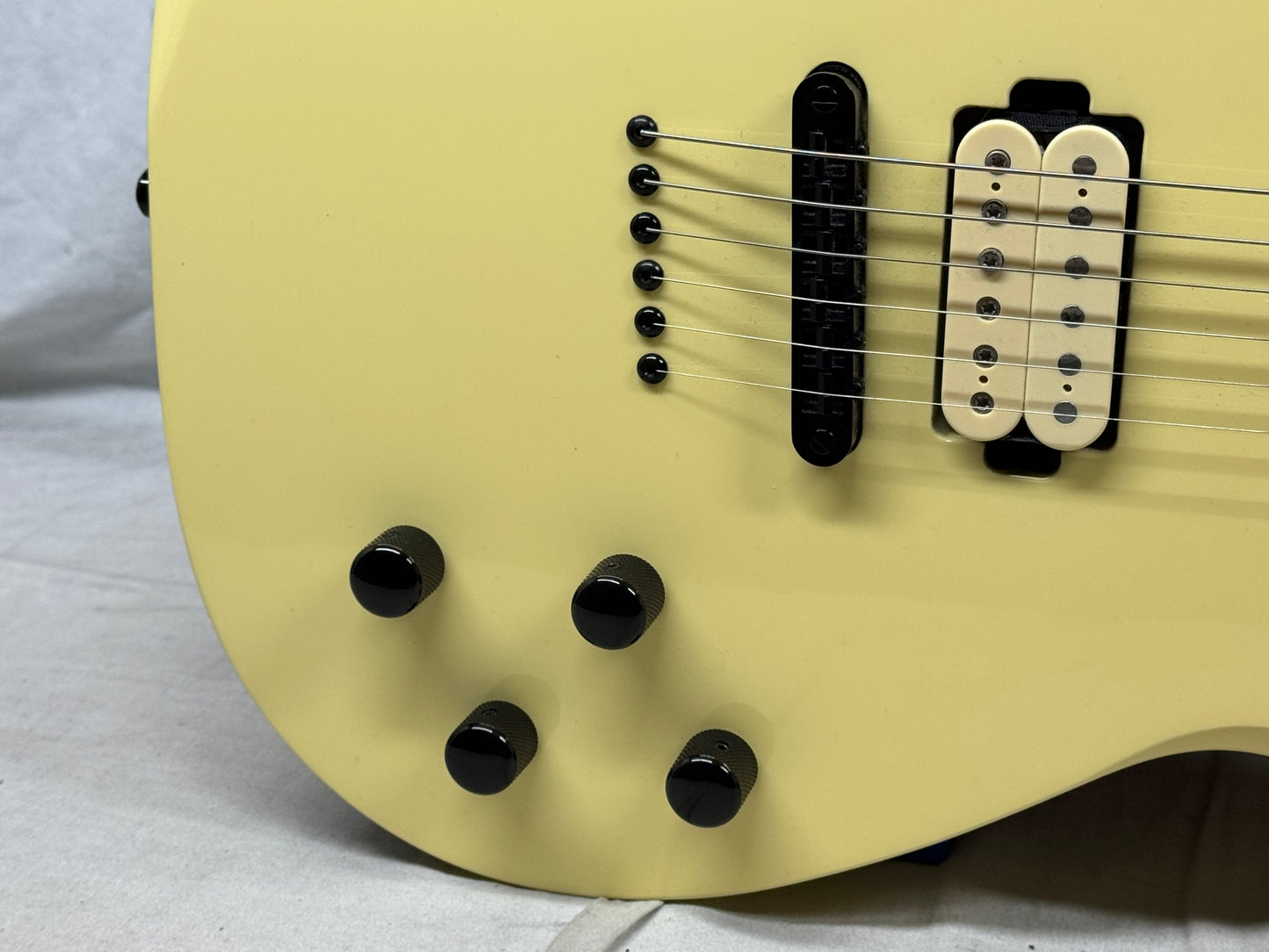 Kiesel SCB6 Singlecut Guitar with Gig Bag