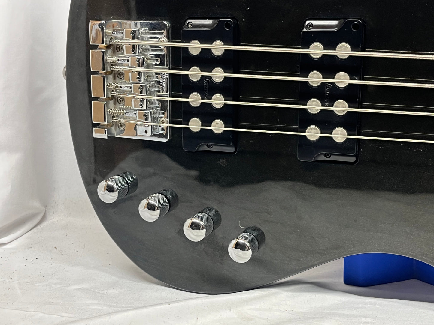 Ibanez Soundgear SRX 300 4-String Doublecut Electric Bass