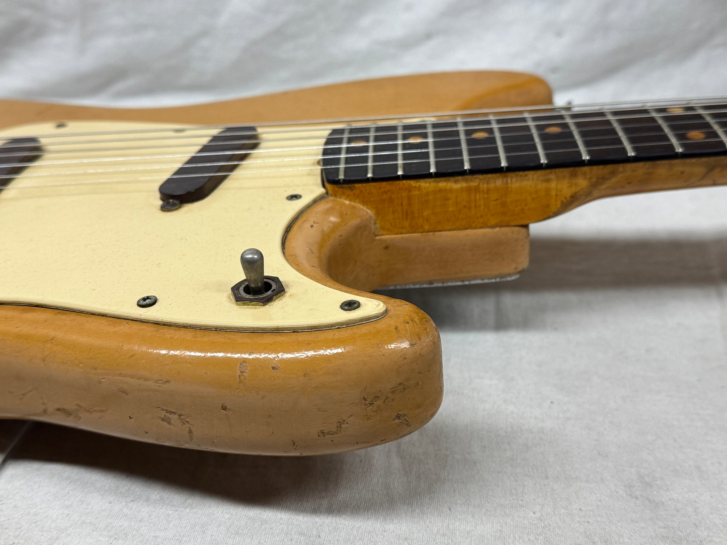 Fender USA Duo-Sonic Guitar with Case 1960s