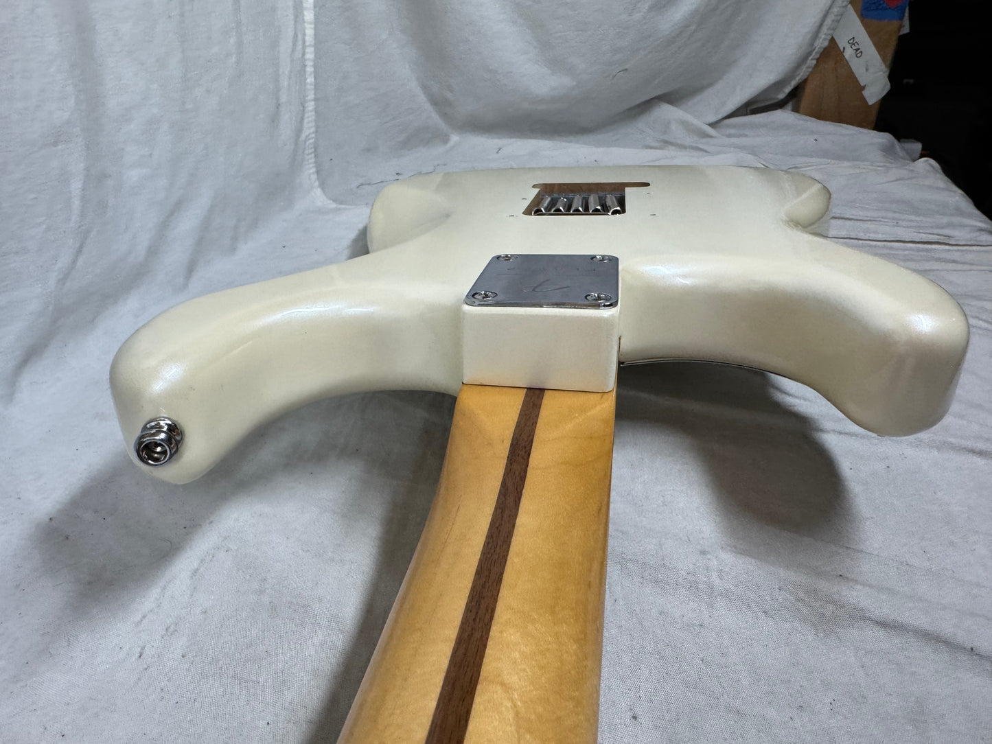 Fender Player Plus Stratocaster Guitar 2022 - Olympic Pearl / Maple neck
