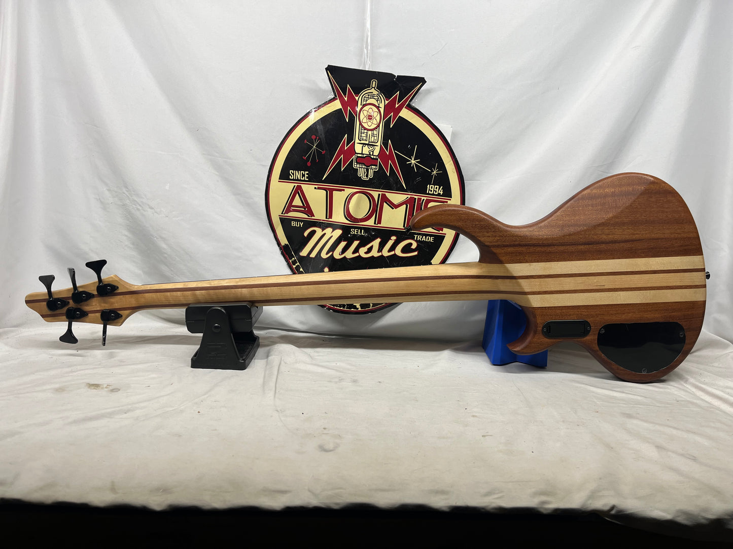 Tario Doublecut HH 5-String Electric Bass