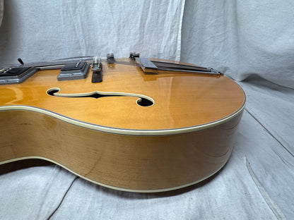 Yamaha AE-11 ae11 Archtop Electric Hollowbody Guitar with Case - Natural