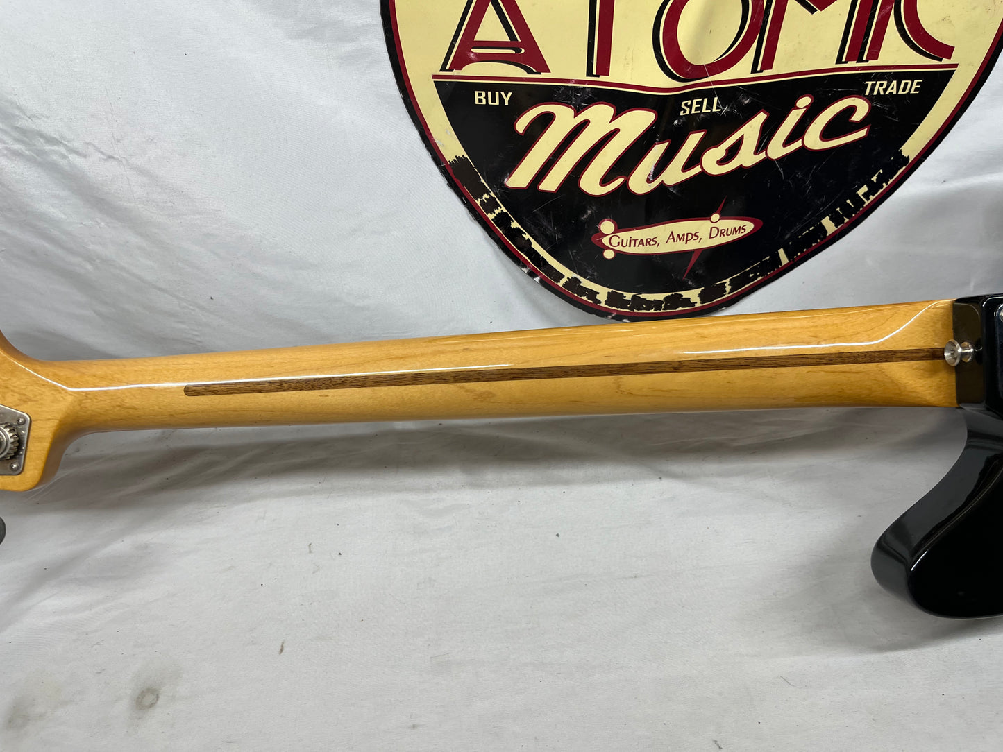 Fender Pawn Shop Reverse Jaguar 4-String Electric Bass MIM - Made in Mexico - 2-Color Sunburst
