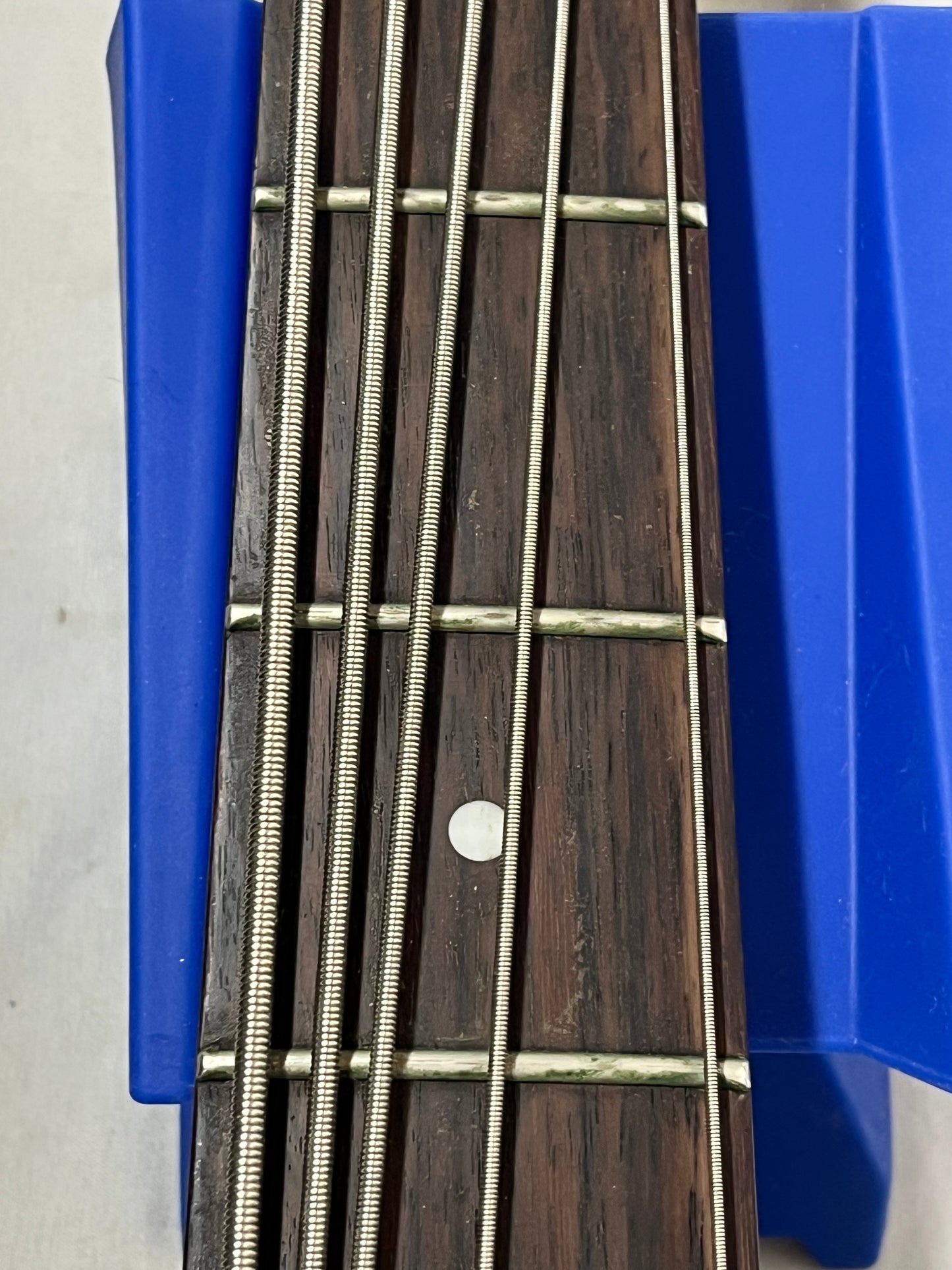 Ibanez Soundgear Gio GSR205 5-String Doublecut Electric Bass