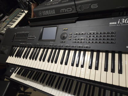 Korg i30 61-Key Keyboard - Local Pickup Only