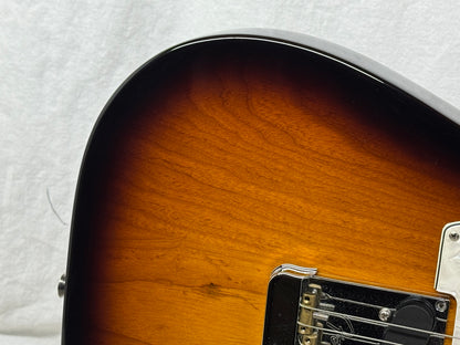 Fender American Professional Telecaster Guitar 2017 - 2-Color Sunburst / Maple neck