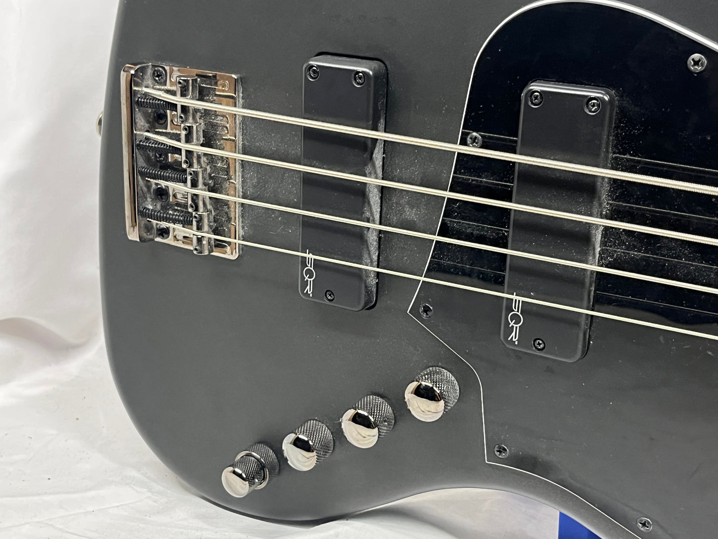 Squier Special Run Contemporary Active 4-String Electric Jazz Bass  2021