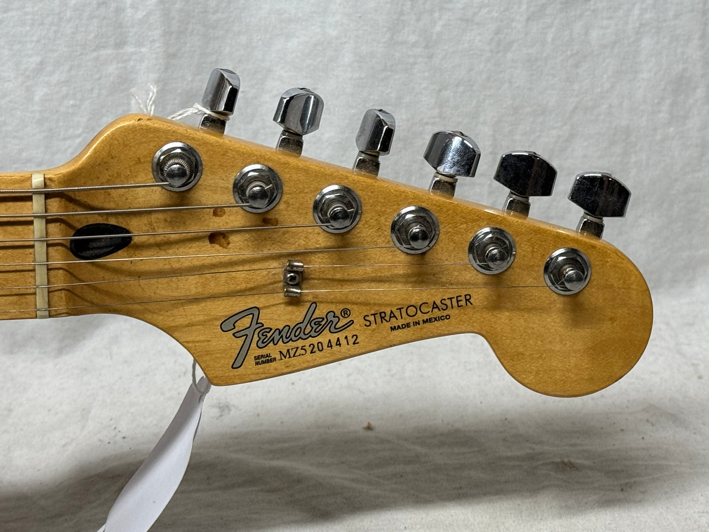 Fender Parts Stratocaster Guitar - 2005 MIM Classic Series '50s neck on ? MIM body with Lindy Fralin electronics + Case