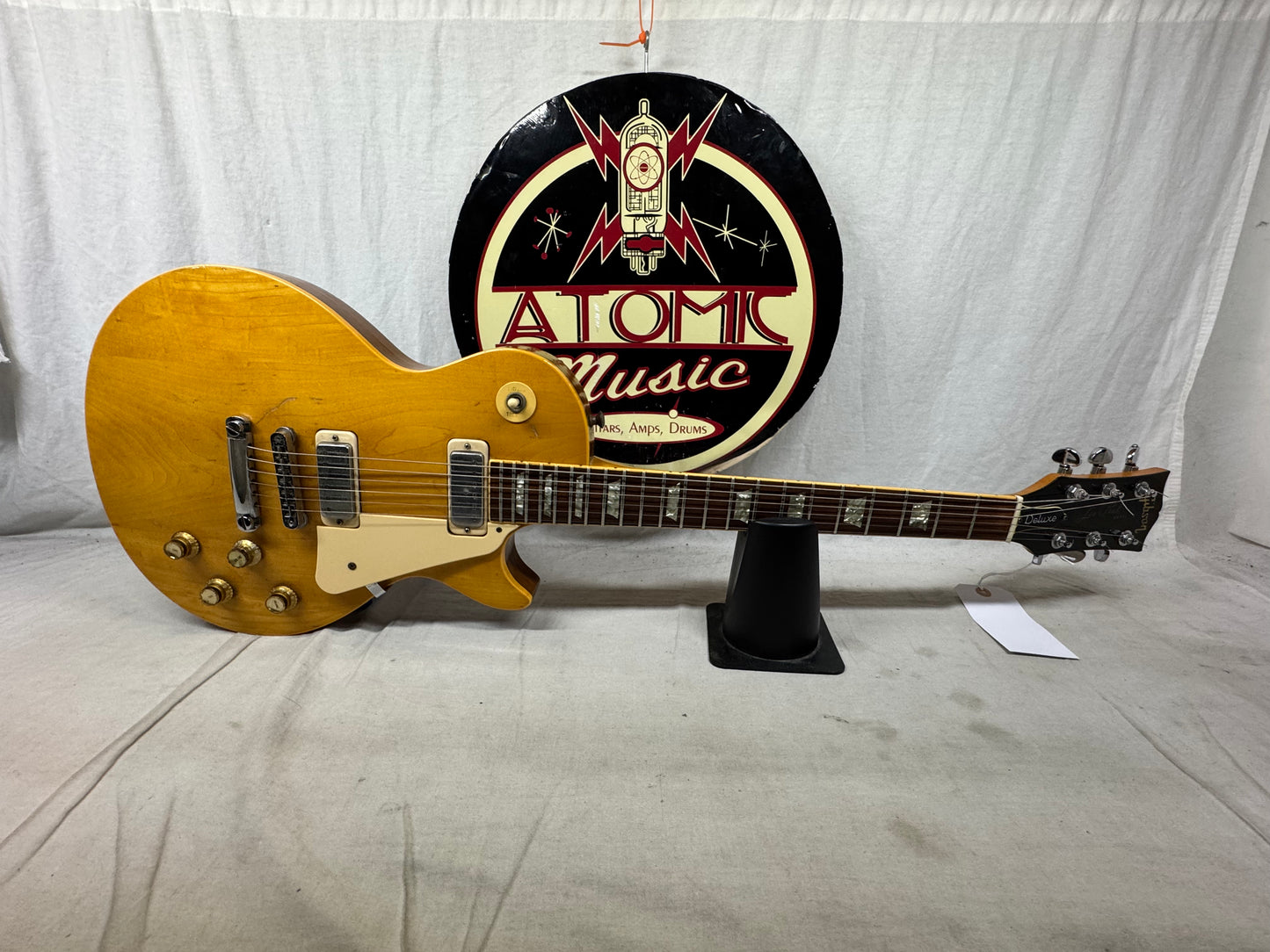 Gibson Les Paul Deluxe with Case 1976