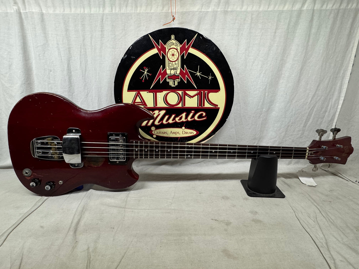 Guild JetStar jet star JS-1 js1 4-string Bass with Case 1972