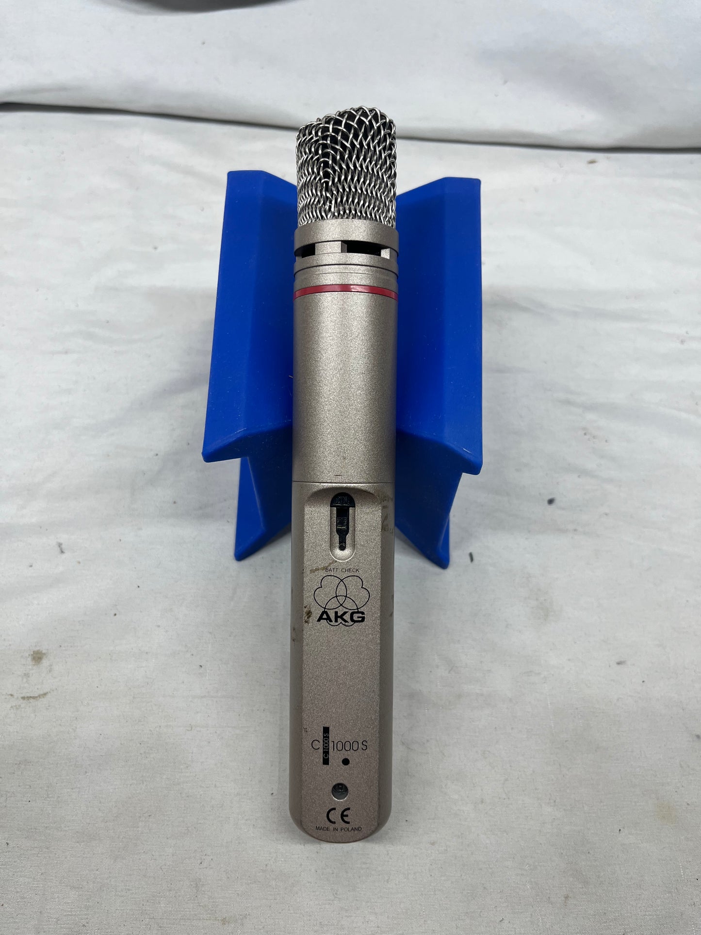 AKG C1000S Small-Diaphragm Multi-Pattern Condenser Microphone with Case