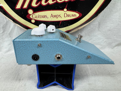 Analog Noir Effects 1965 Hornby Skewes Zonk Machine in hammered blue wedge enclosure Fuzz Pedal - Limited Edition - 1 of 4